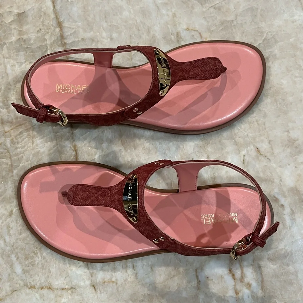 Michael Michael Kors Women’s MK Plate Thong Sandals. NEW - Picture 6 of 8